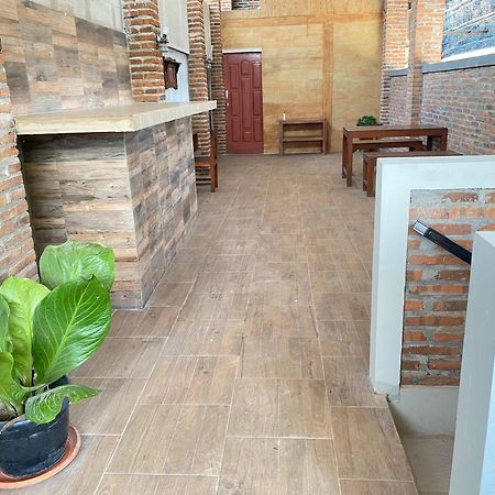 Ada Homestay Magelang Buitenkant foto
