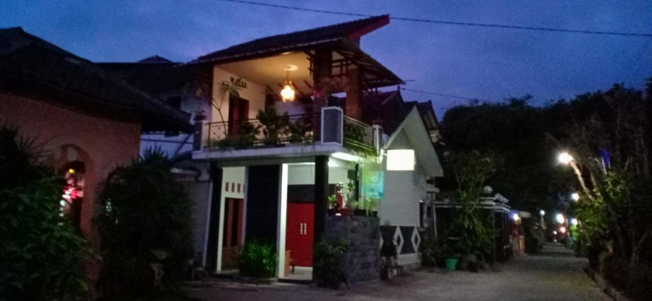 Ada Homestay Magelang Buitenkant foto