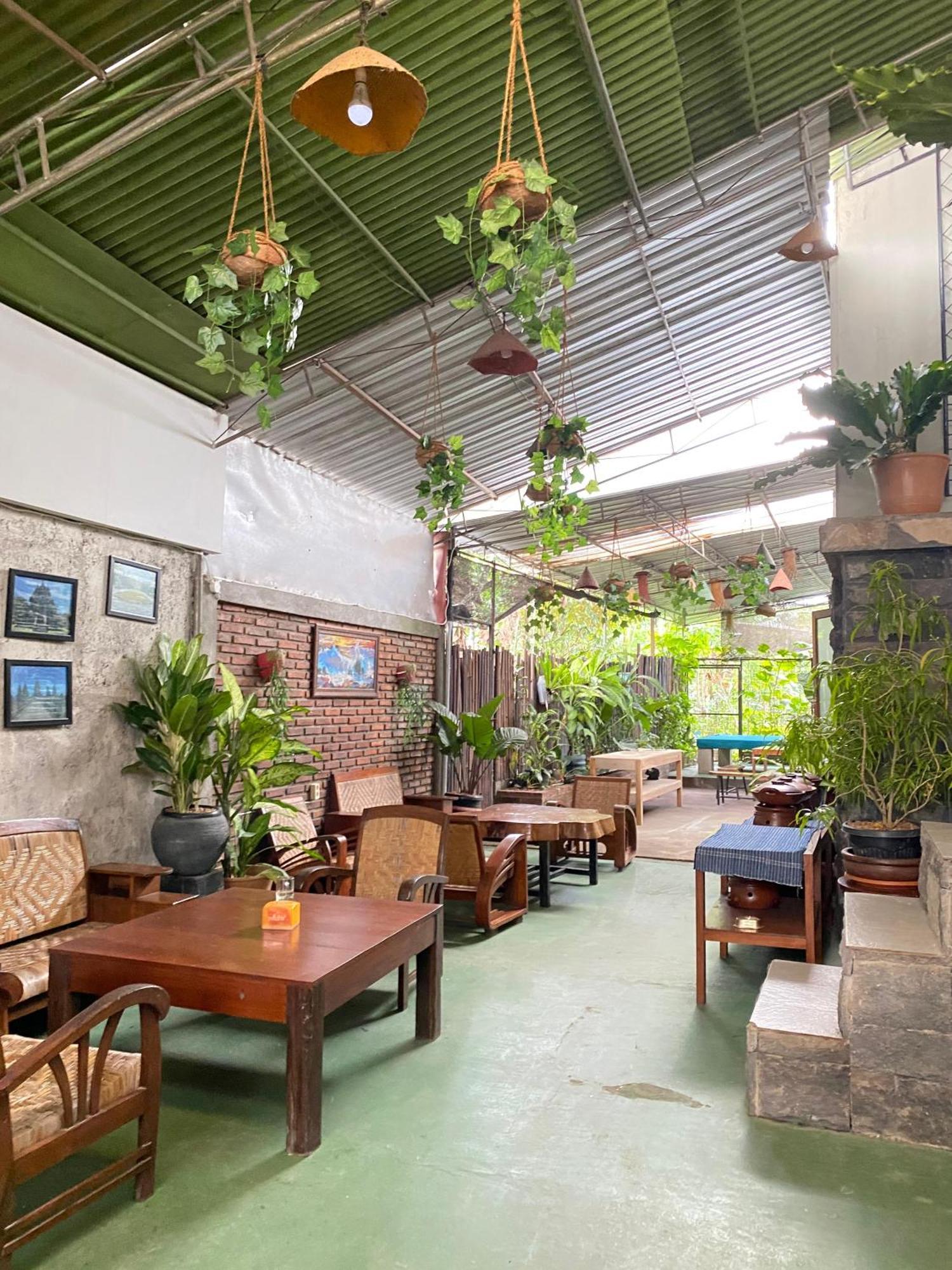 Ada Homestay Magelang Buitenkant foto