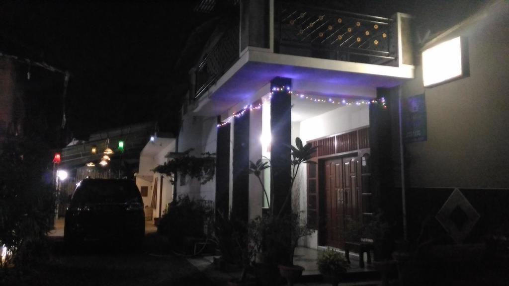 Ada Homestay Magelang Buitenkant foto