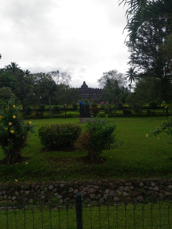 Ada Homestay Magelang Buitenkant foto