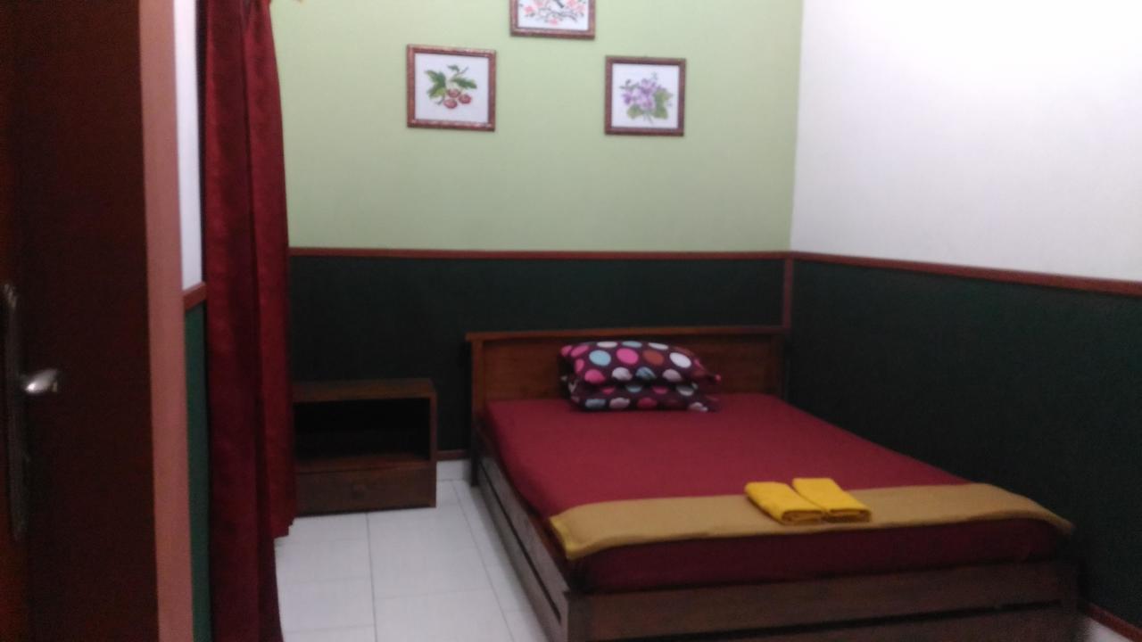 Ada Homestay Magelang Buitenkant foto