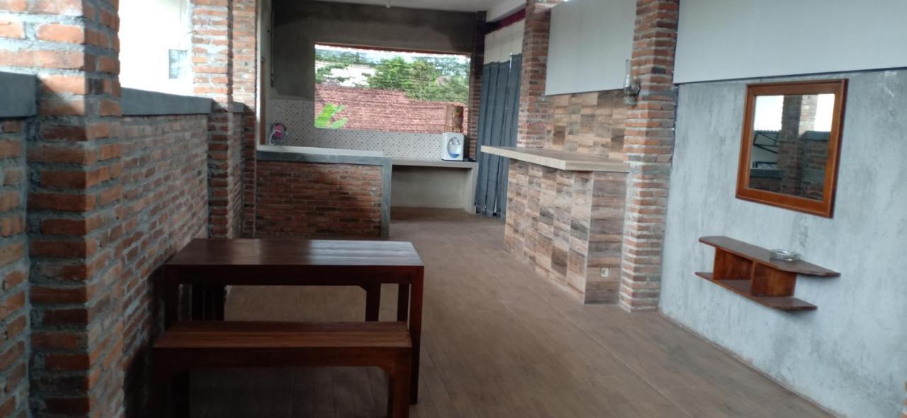 Ada Homestay Magelang Buitenkant foto